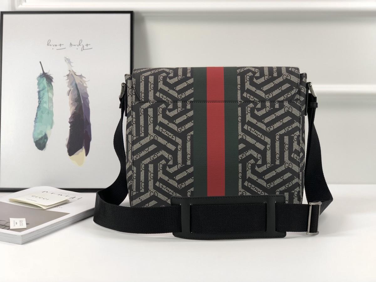 Gucci Perfect Quality elegant print shoulder pack GC06BM040