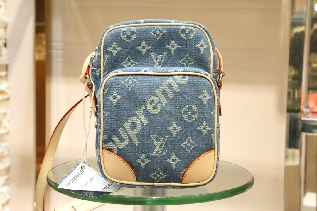 Louis Vuitton Fashion  denim versatile bag LV03BM021