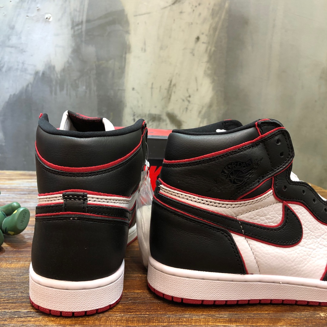 NIKE Air Jordan 1 sneaker