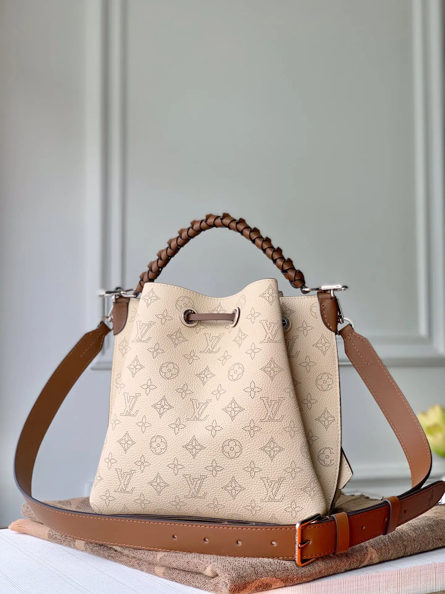 Louis Vuitton Muria Handbags 