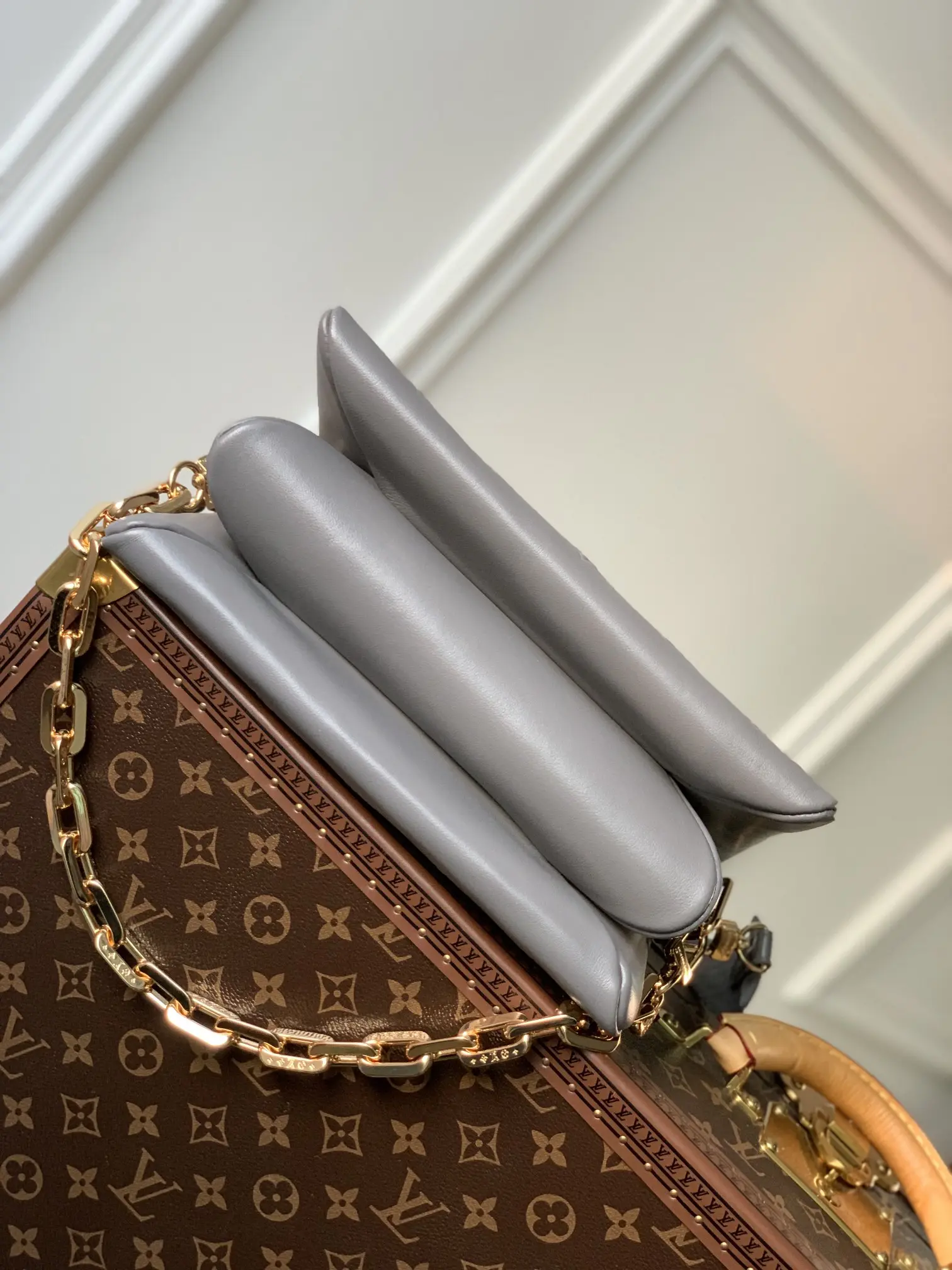 Louis Vuitton 2022 new sling bag