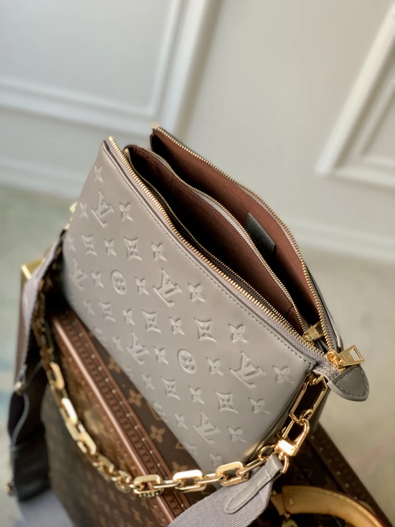 Louis Vuitton 2022 new sling bag