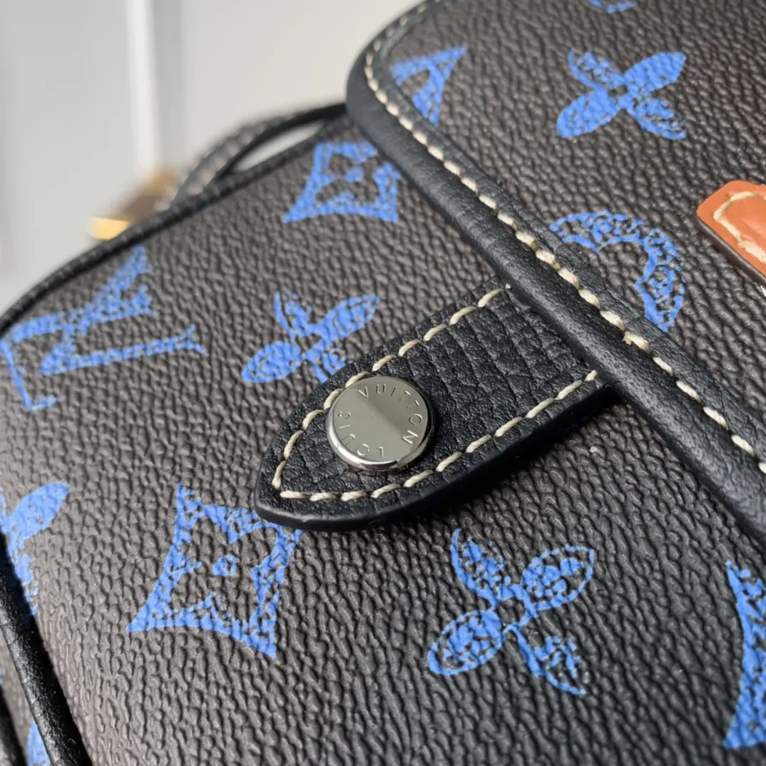 Louis Vuitton 2022 new fashion Small Bags