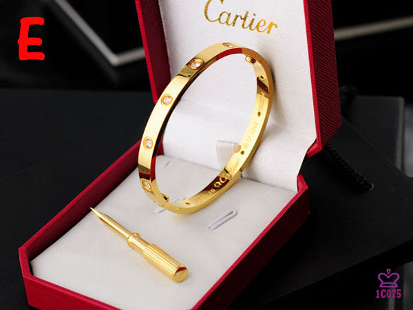 High Quality Cartier Love Bracelet With Gold Stones  C7C150F4213B
