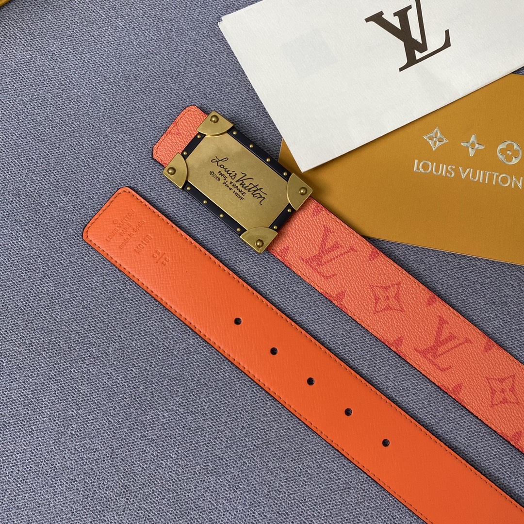 Louis Vuitton Belt in Orange