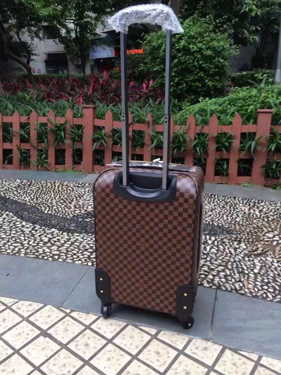 High Quality LV Luggage Bags LV008