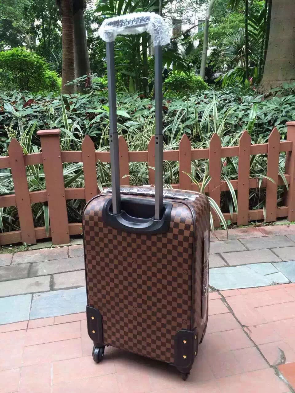 High Quality LV Luggage Bags LV005