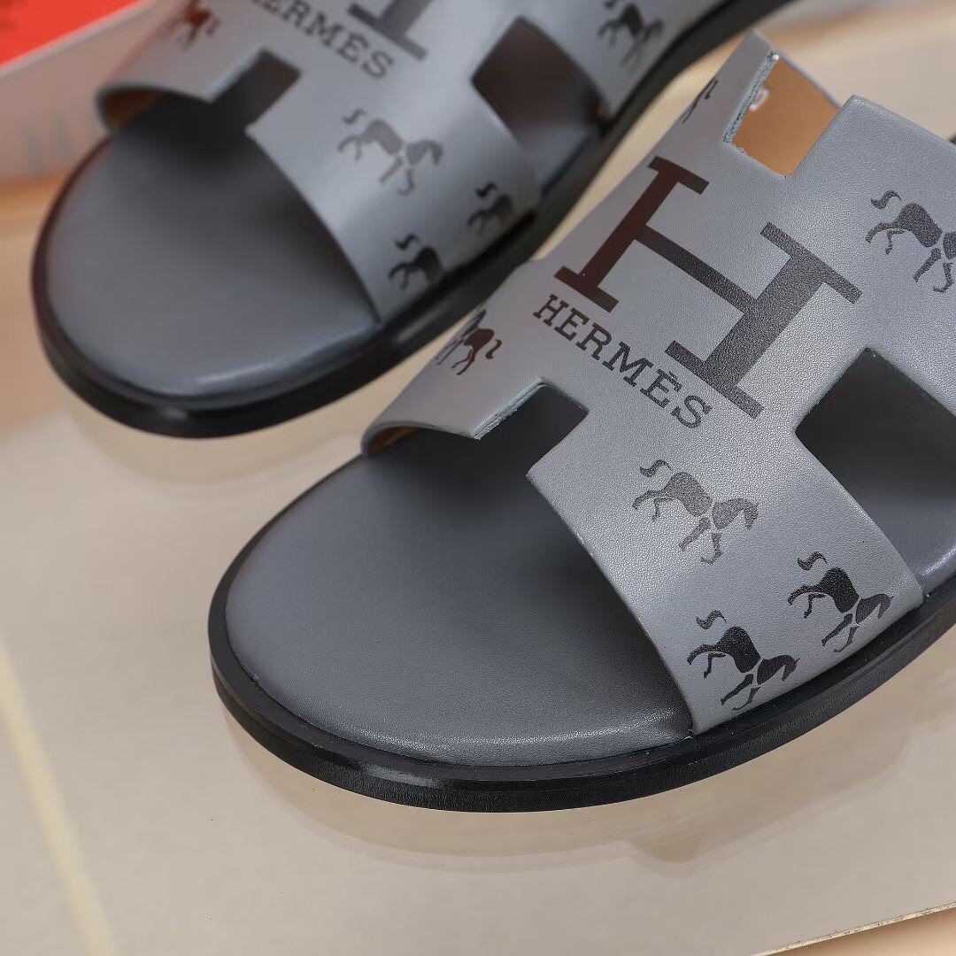 Hermes Slipper Lzmir in Gray