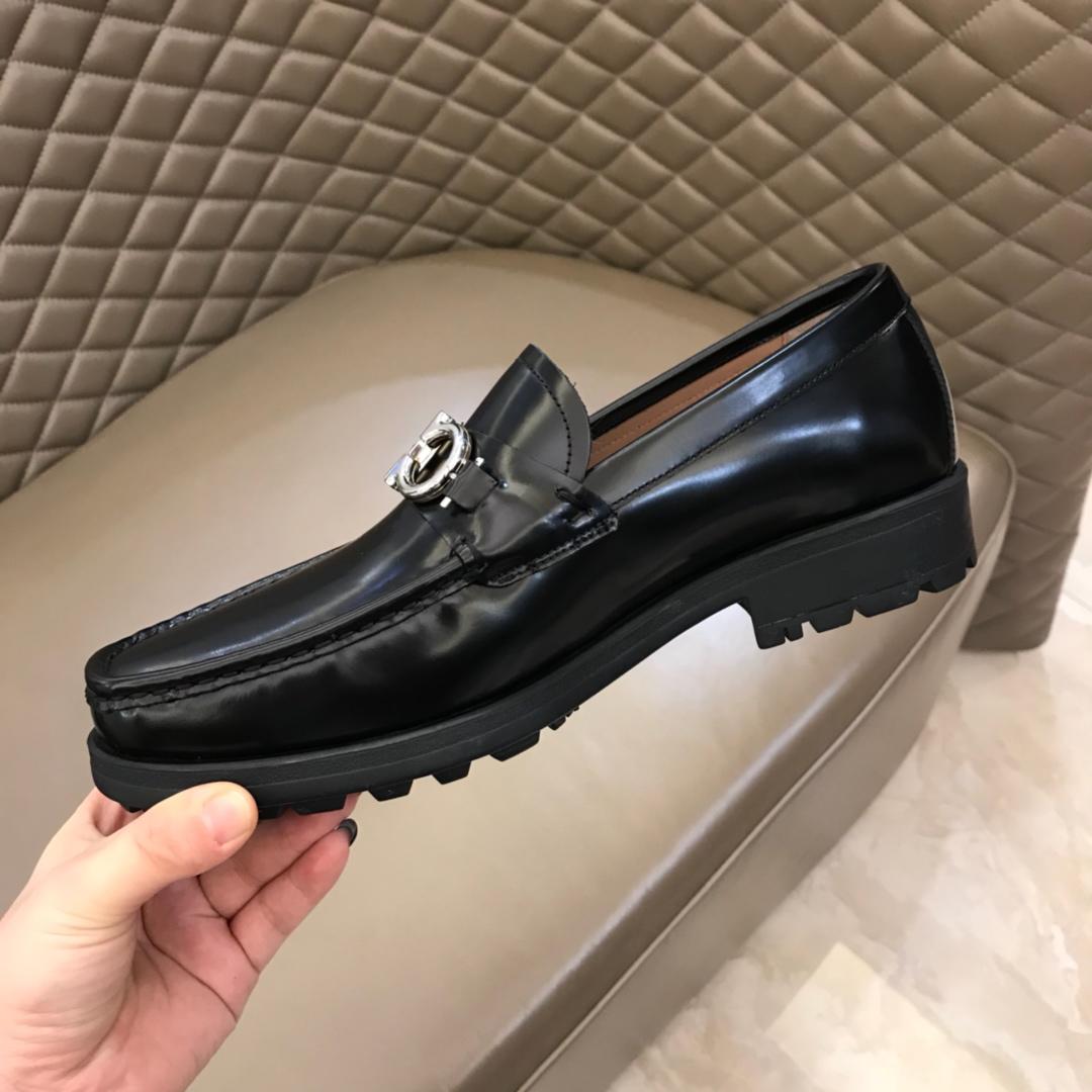 Salvatore Ferragamo Black Bright leather Fashion Perfect Quality Loafers With Sliver Buckle MS02996