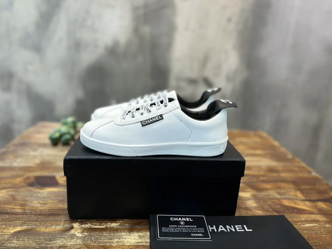 Chanel 2022 fashion lovers of sneakers TS202291662