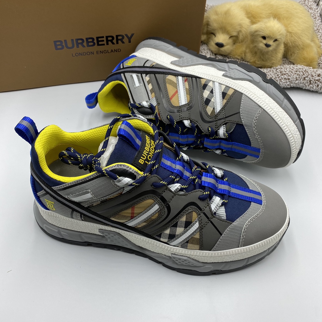 BurBerry Sneaker in Grey with Blue