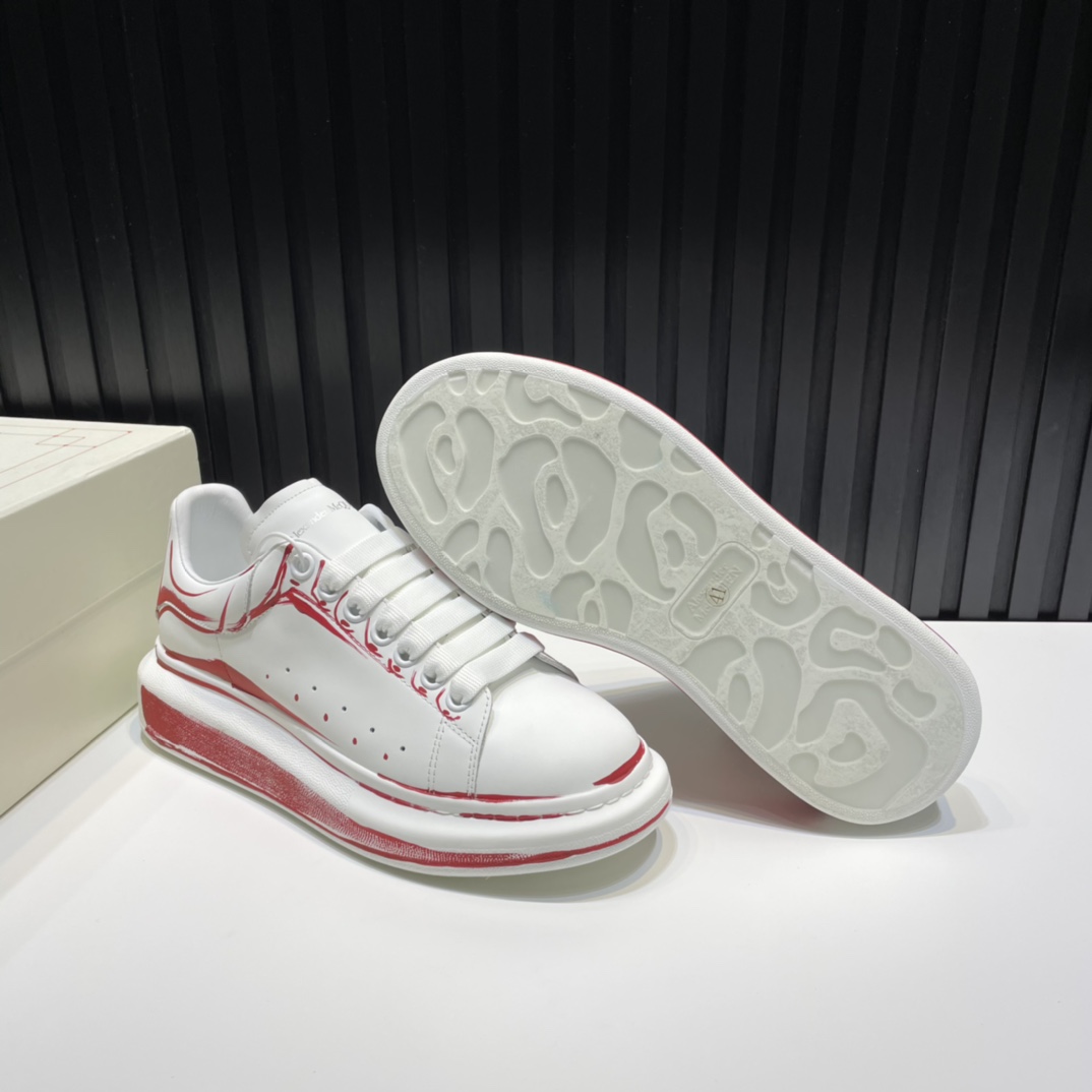 Alexander McQueen Sneaker Oversized Red Print