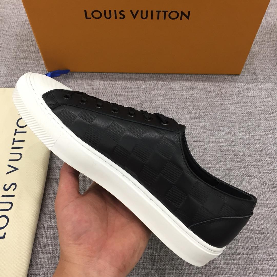 lv Perfect Quality Sneakers Black and white toe with white sole MS071085