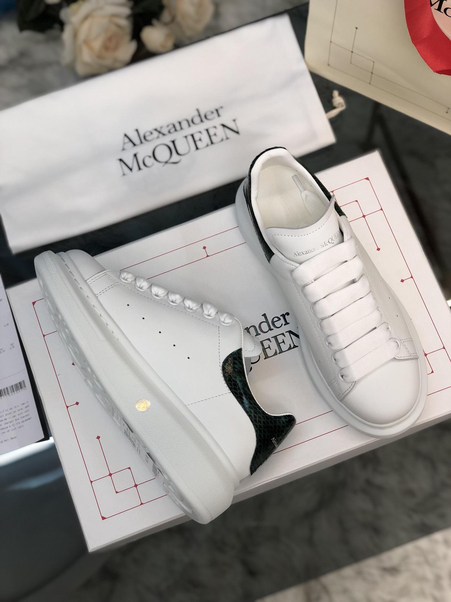 Alexander McQueen Fahion Sneakers White with dark green snake heel MS100009