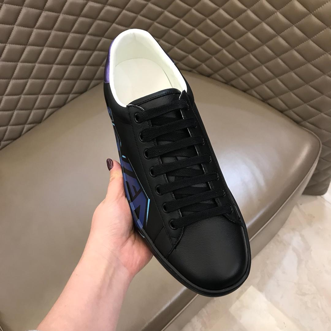 Gucci Perfect Quality Sneakers Black and  "Loved" print with Black rubber sole MS02698