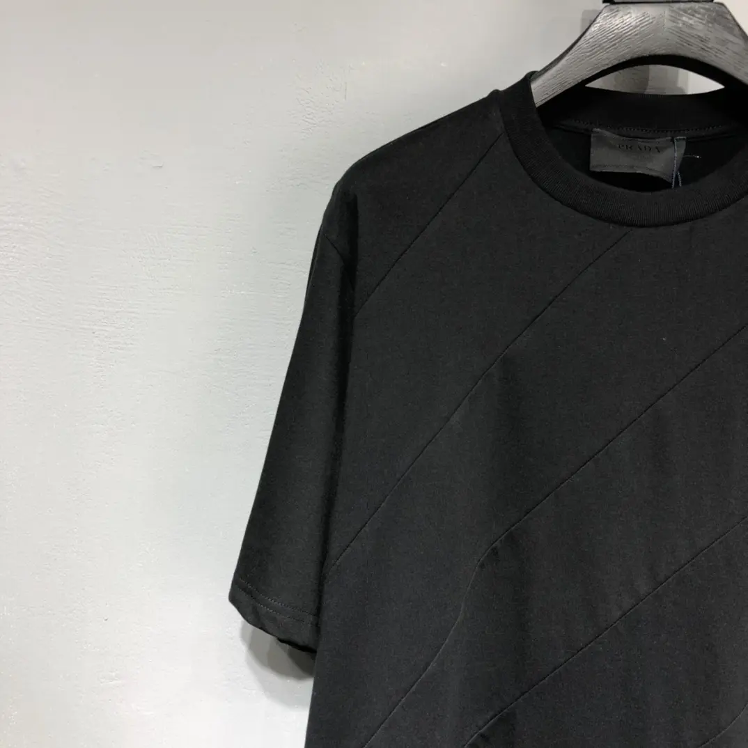 PRADA 2022SS fashion T-shirt in black