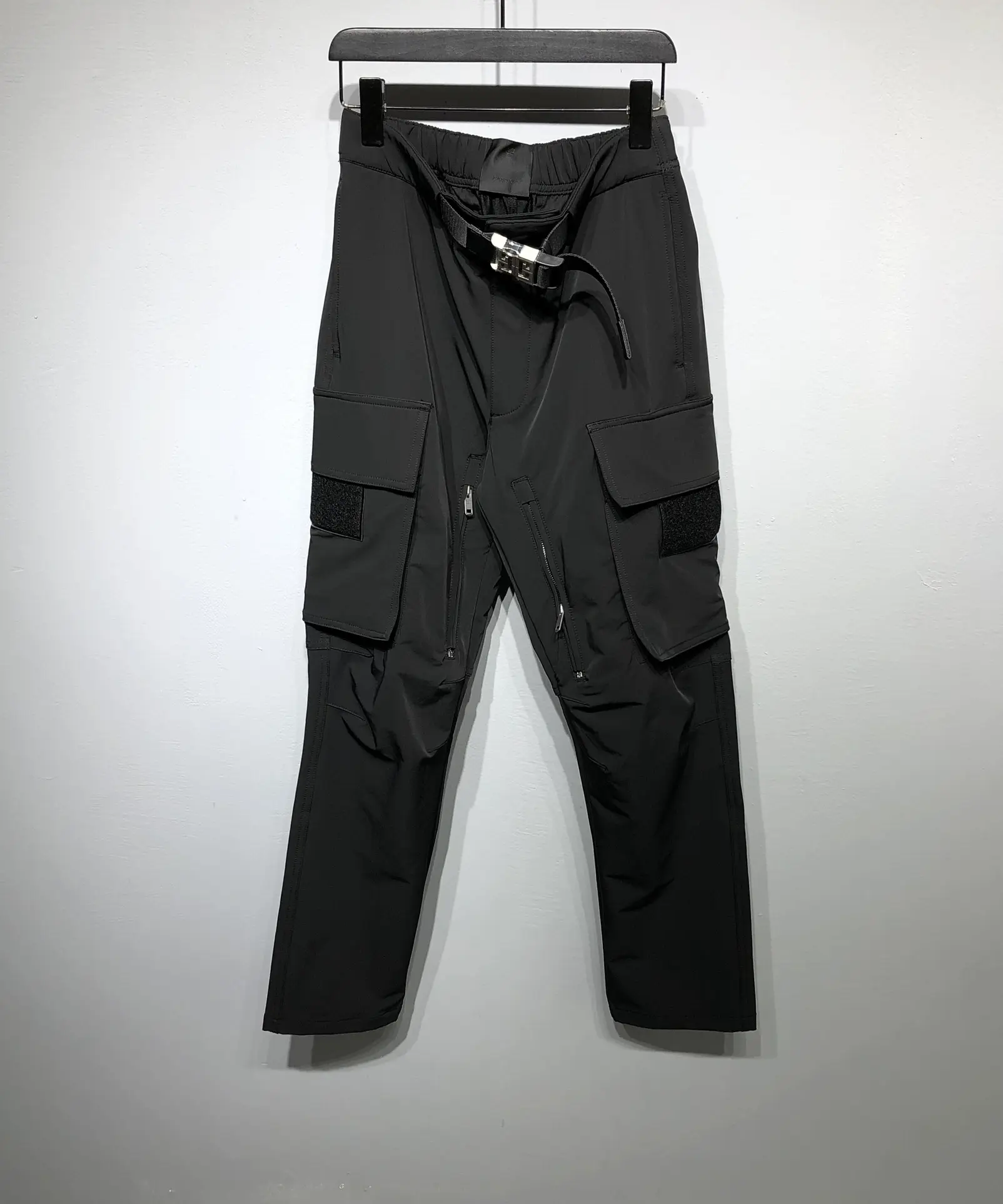 GIVENCHY 2022SS fashion trousers in black