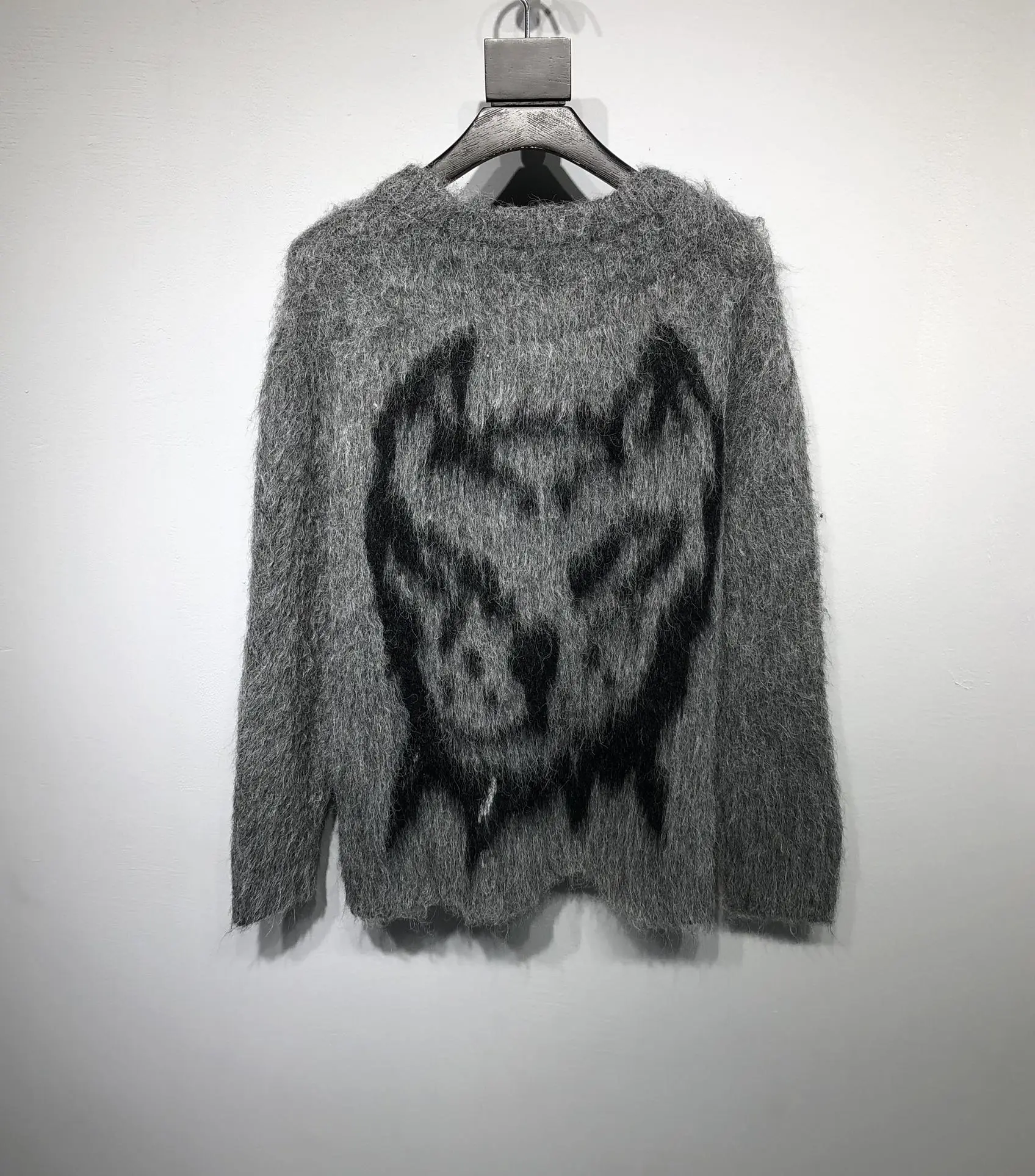 GIVENCHY 2022FW fashion sweater in grey
