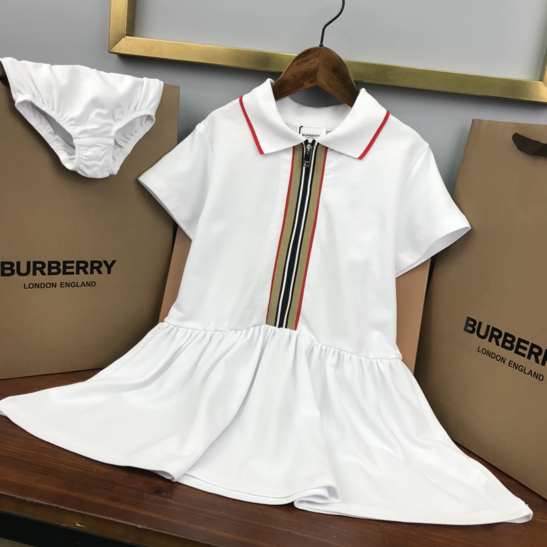 Burberry 2022 Underpants and Polo Dress Set