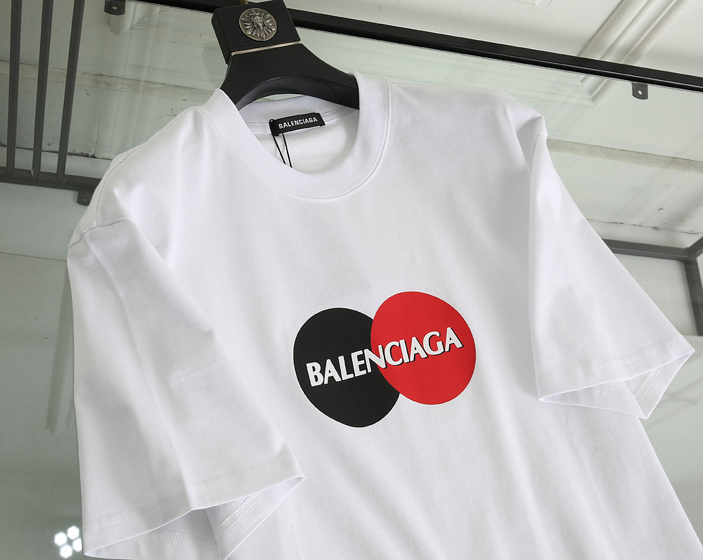 Balenciaga T-Shirt Two Color Ball in White