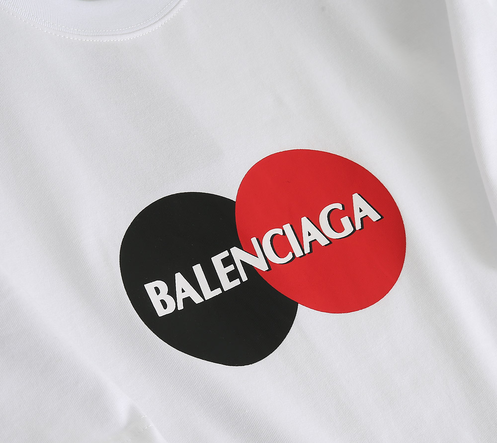 Balenciaga T-Shirt Two Color Ball in White