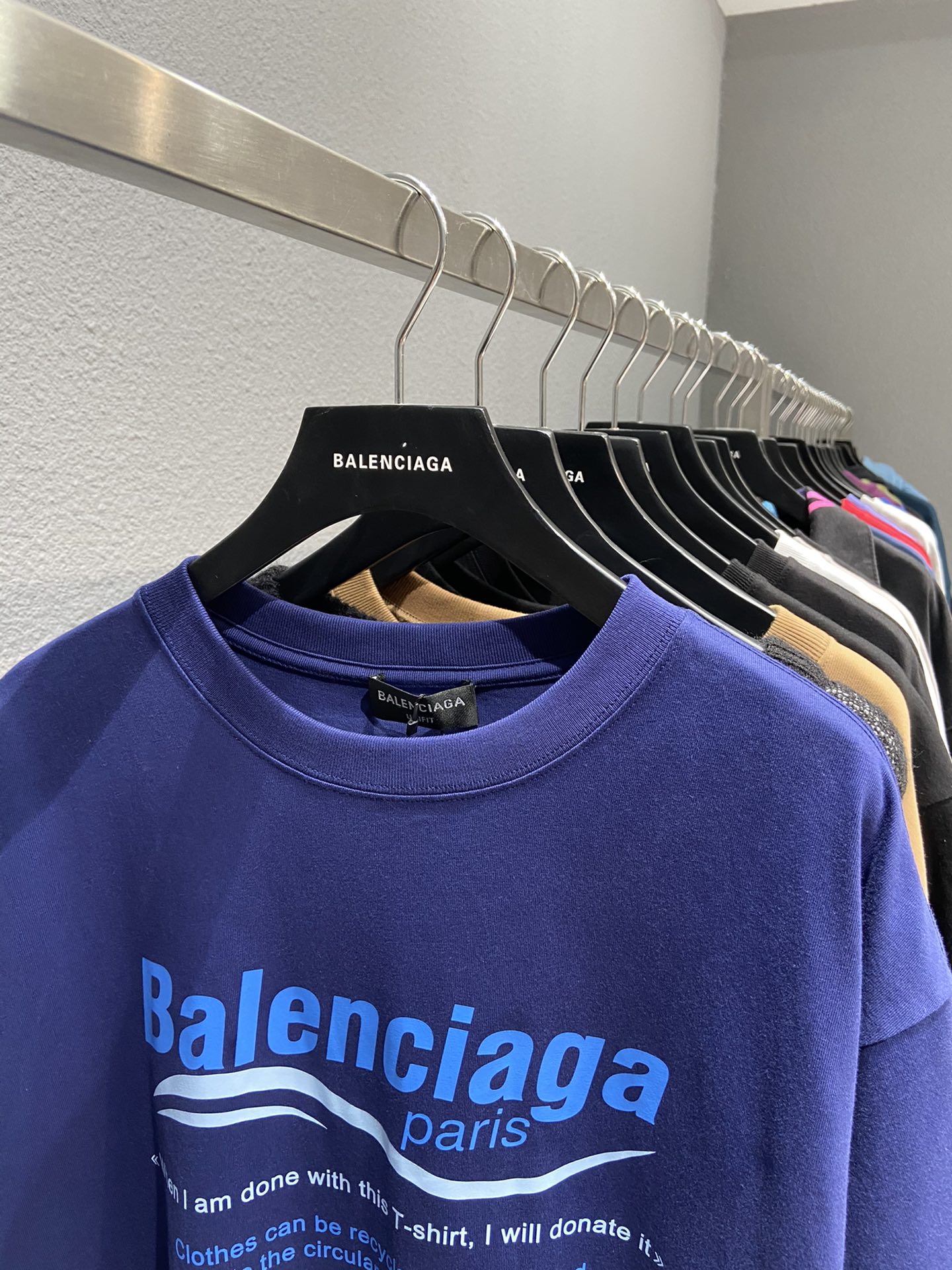 Balenciaga T-Shirt Dry Cleaning Boxy in Blue