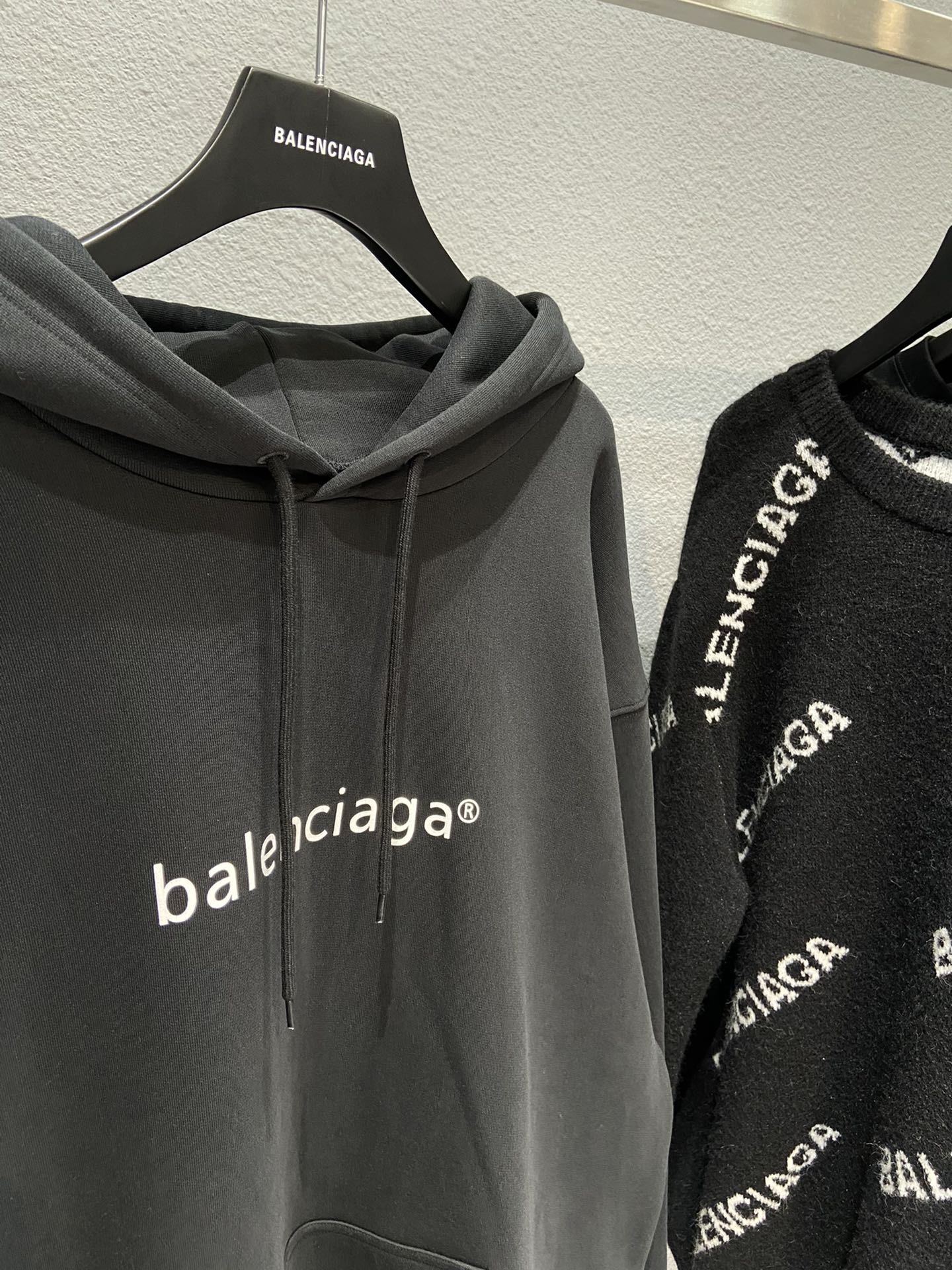 Balenciaga Hoodie Logo Medium Fit in Black