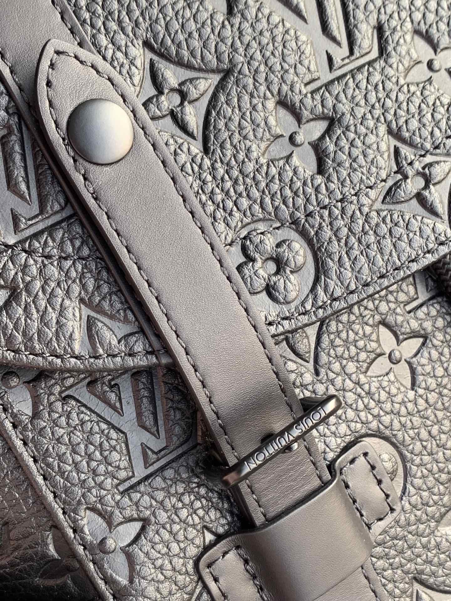 Louis Vuitton Christopher  Handbags 