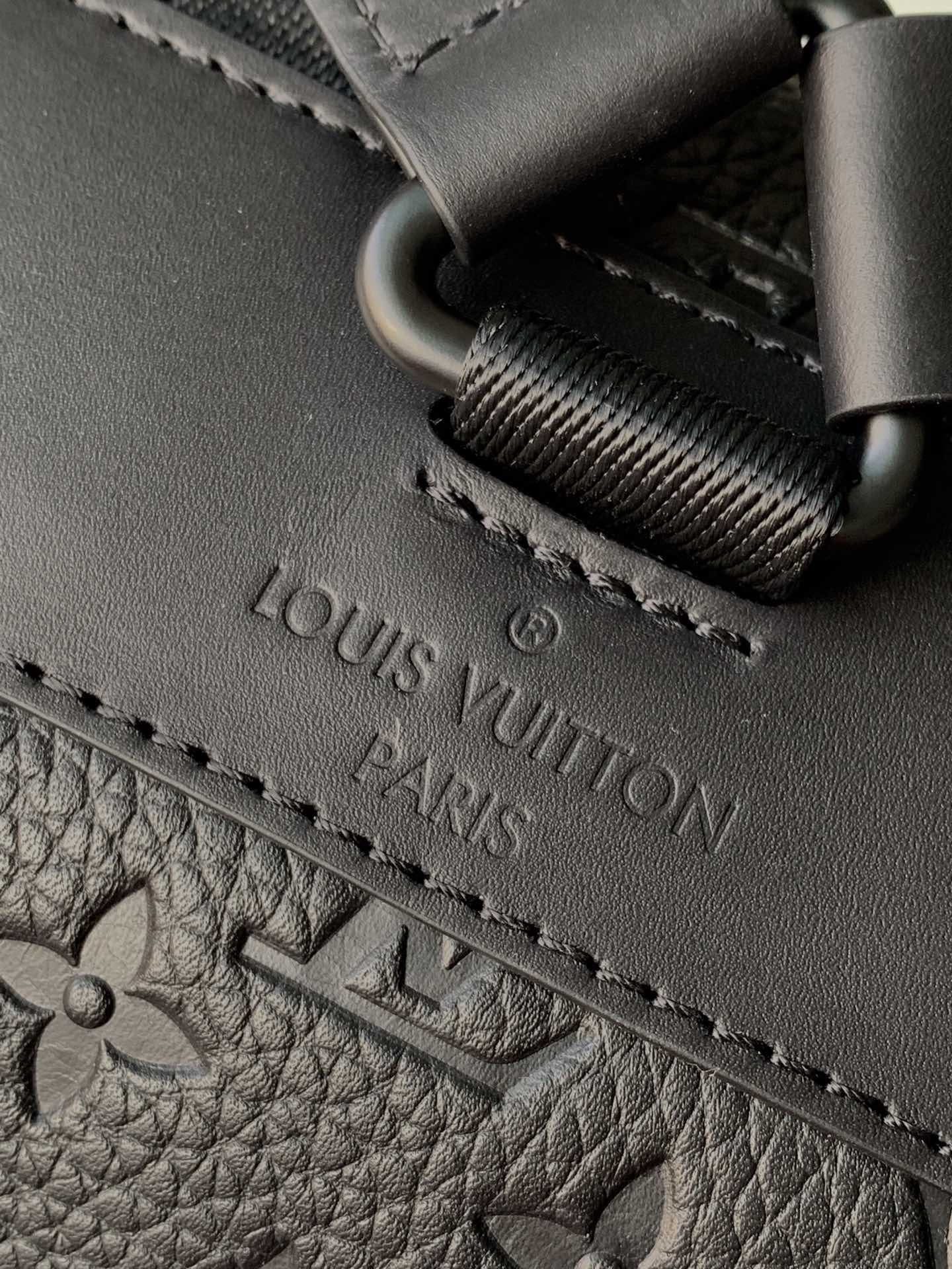 Louis Vuitton Christopher  Handbags 