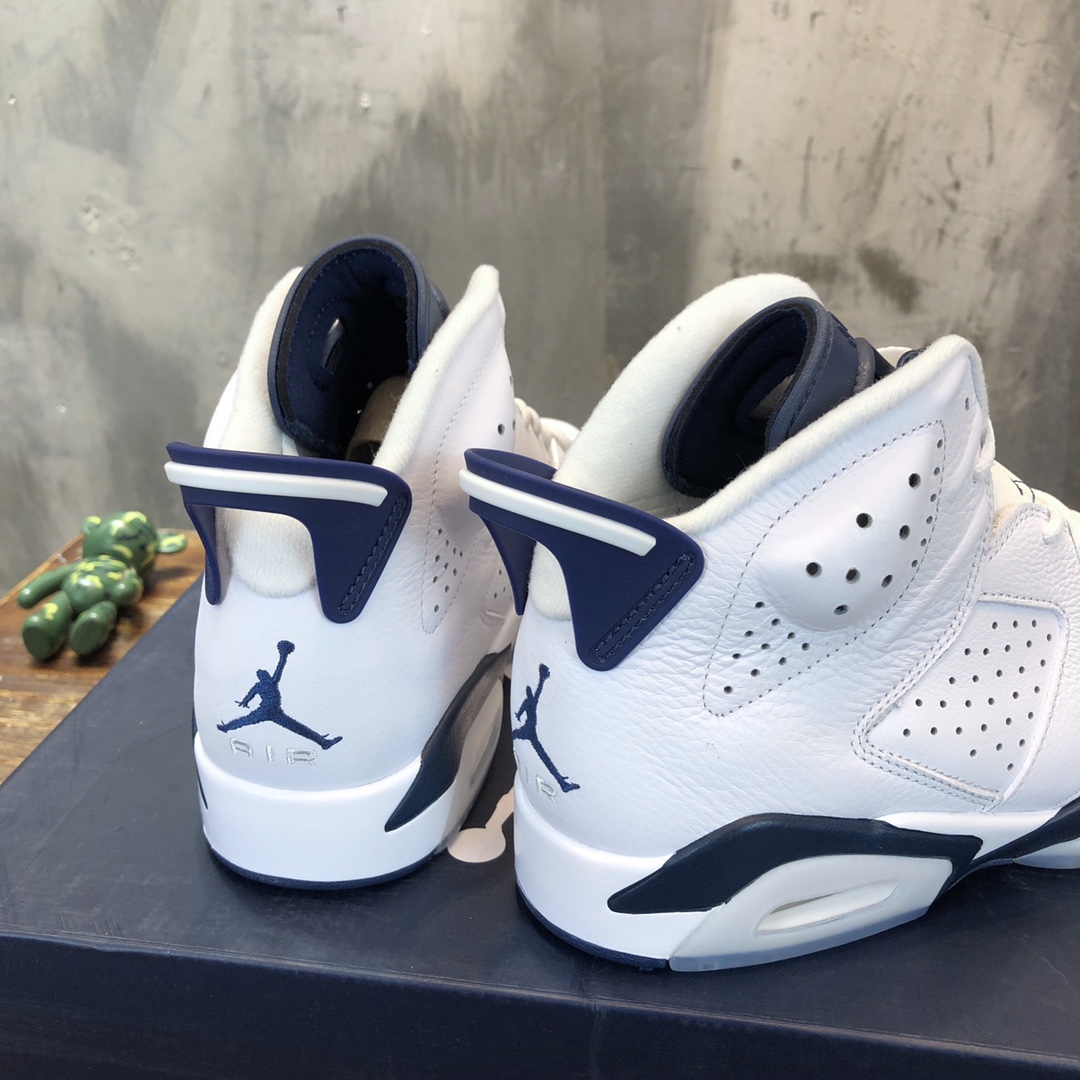 Nike Air Jordan AJ6 “Midnight Navy” Sneaker