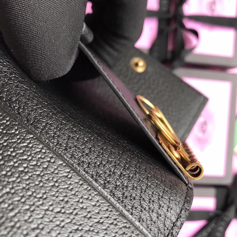 Gucci Perfect Quality plain black key pouch with golden metallic key holders GC07WM008