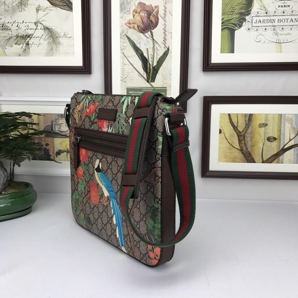 Gucci Perfect Quality parrot decorated messenger bag GC06BM077