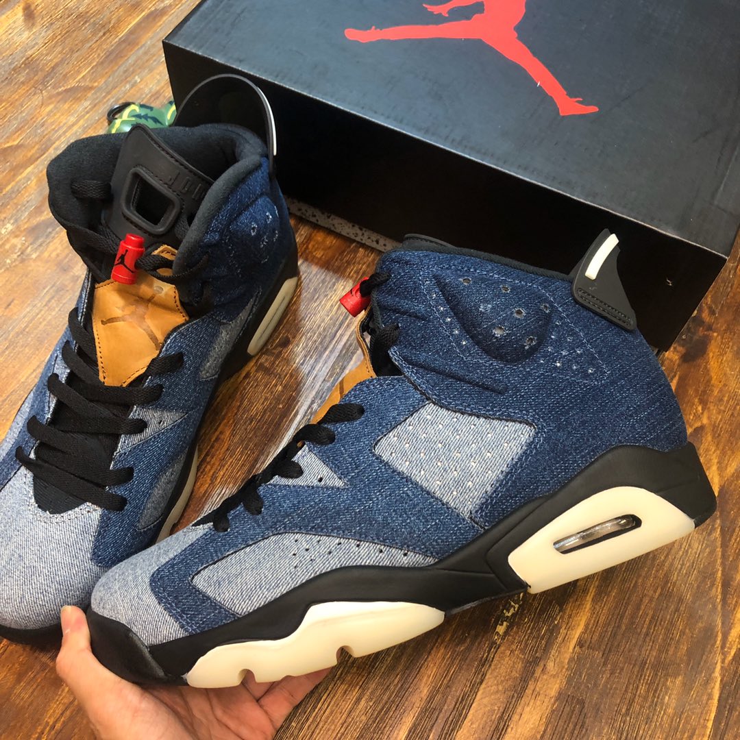 NIKE Air Jordan 6 sneaker