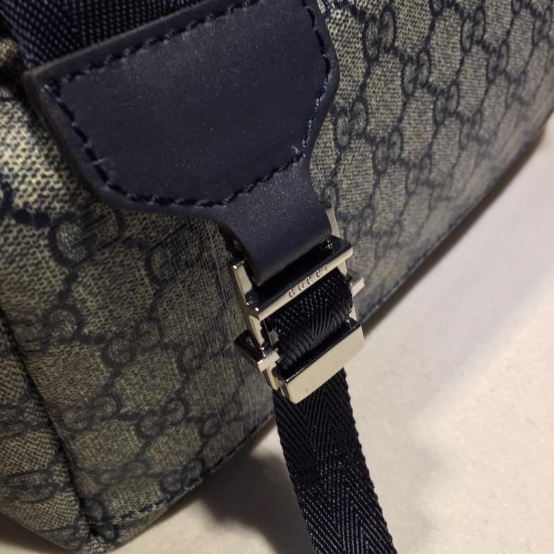Gucci Perfect Quality cream-navy blue back pack GC06BM092