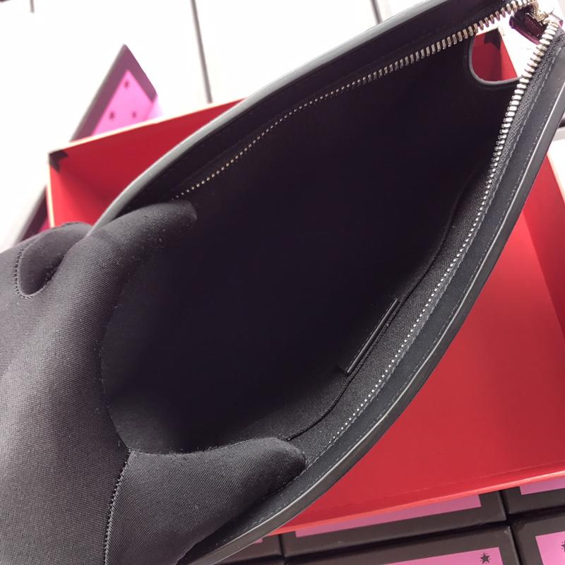 Gucci Perfect Quality canvas graphite colored wedge shaped purse GC07WM063
