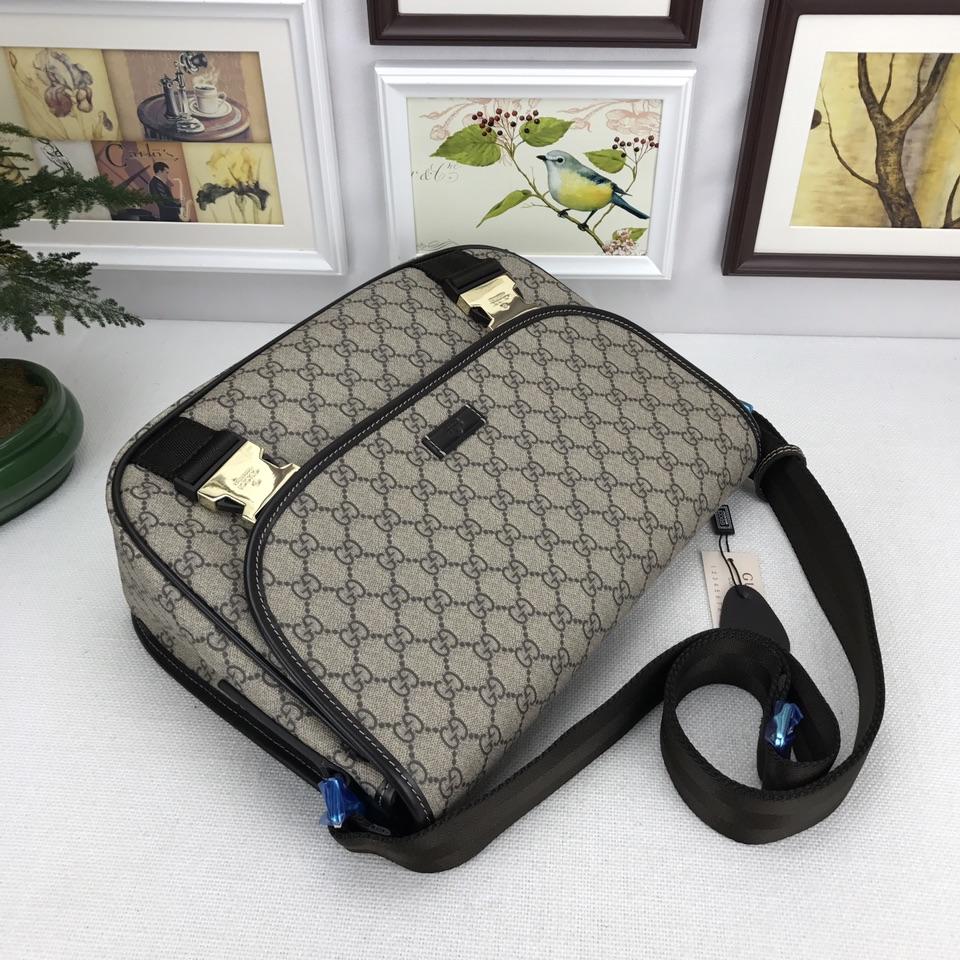 Gucci Perfect Quality brown shoulder pack GC06BM101
