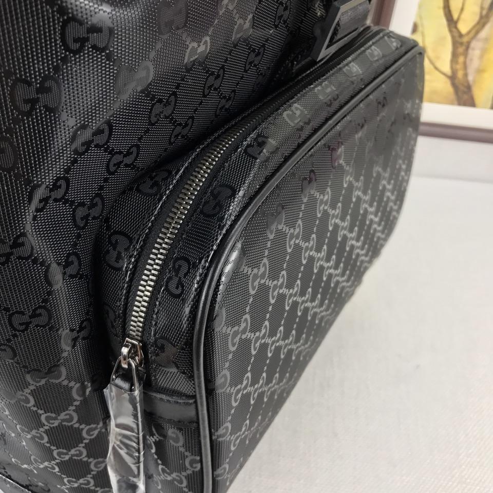 Gucci Perfect Quality black back pack with gloss and Gucci Perfect Quality straps GC06BM113