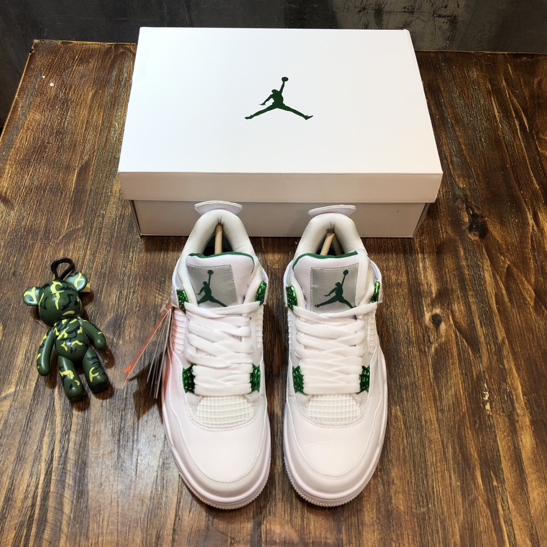 NIKE Air Jordan 4 Retro sneaker