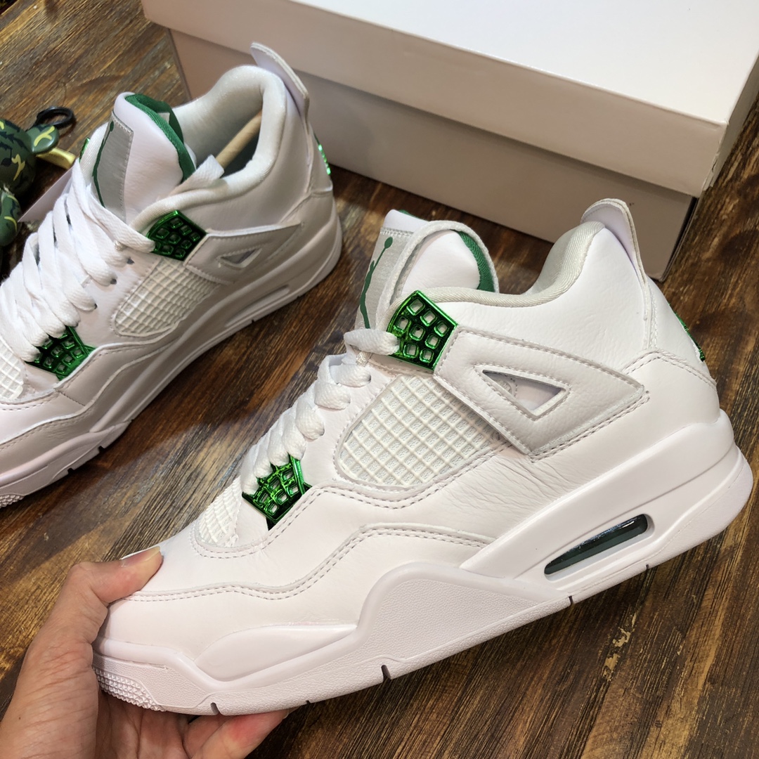 NIKE Air Jordan 4 Retro sneaker