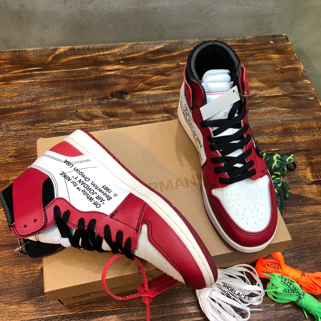 NIKE Air Jordan 1 x OFF-WHITE Sneaker