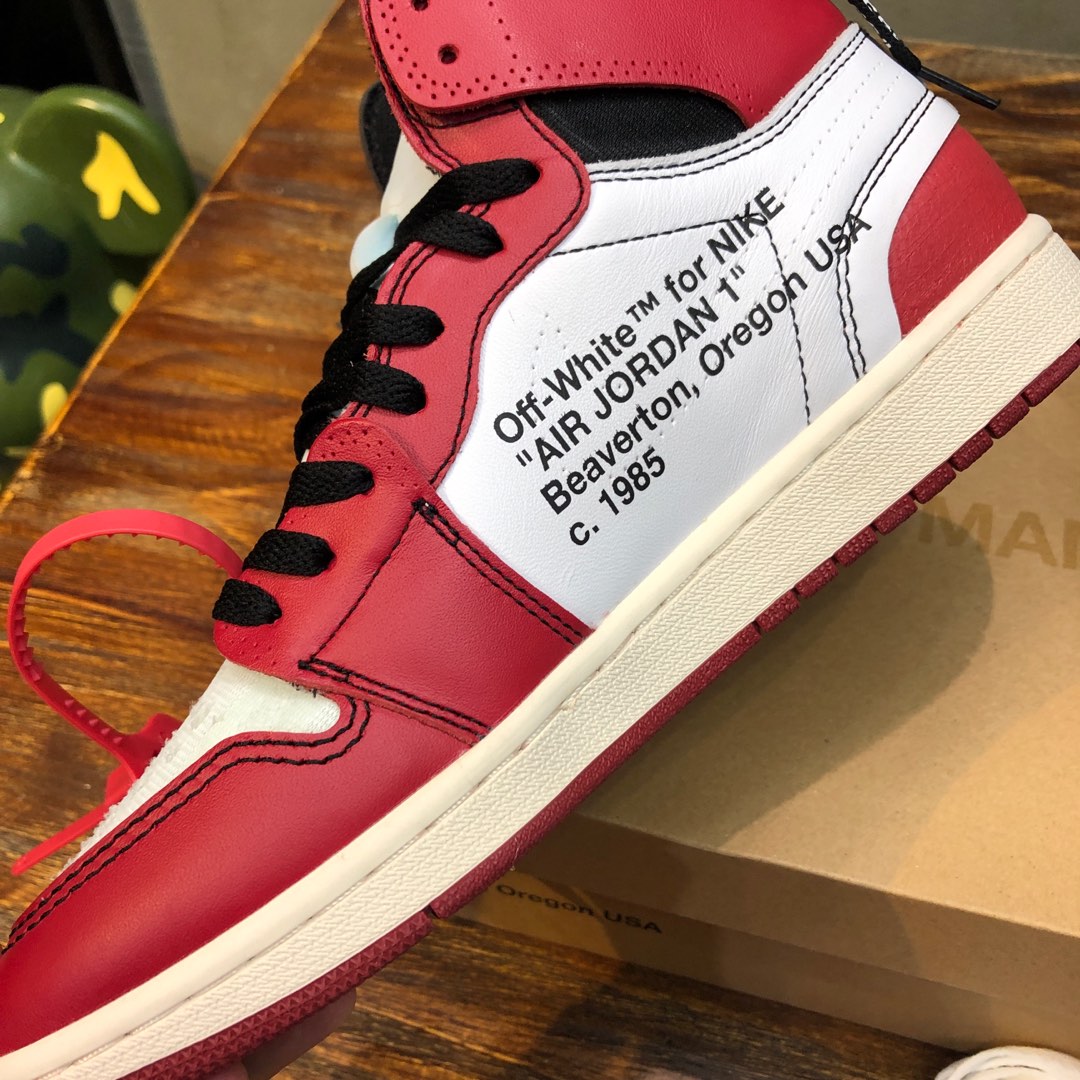 NIKE Air Jordan 1 x OFF-WHITE Sneaker