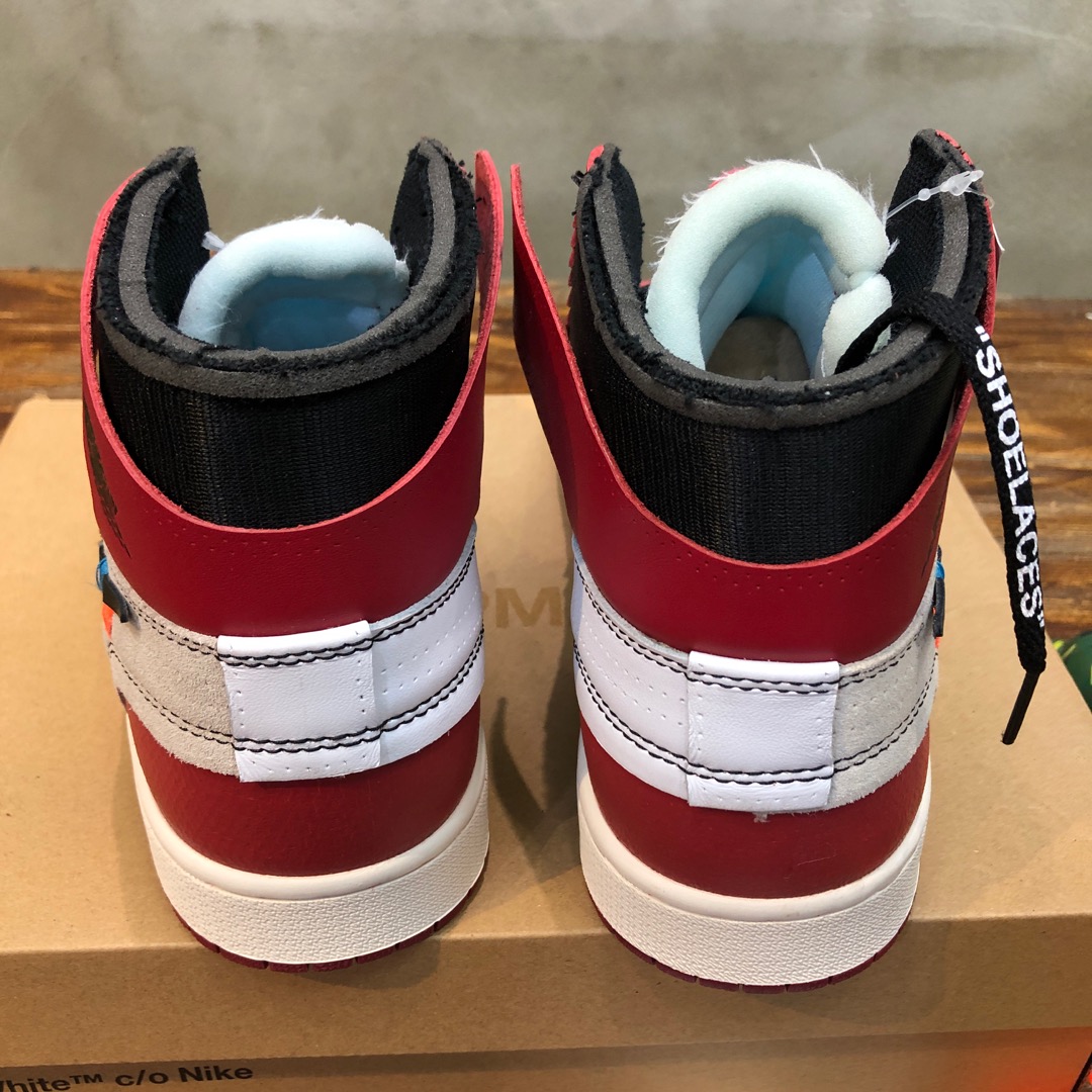 NIKE Air Jordan 1 x OFF-WHITE Sneaker