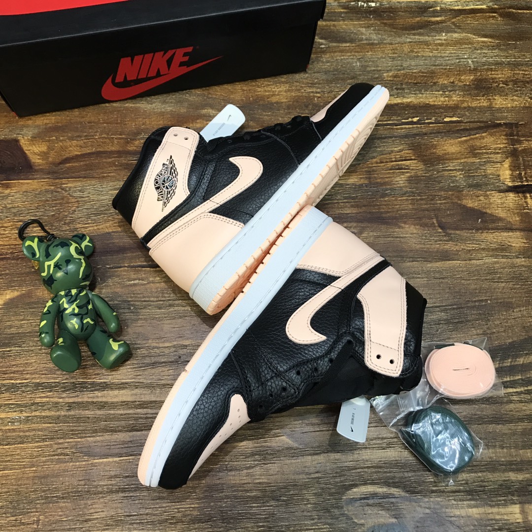 NIKE Air Jordan 1 sneaker