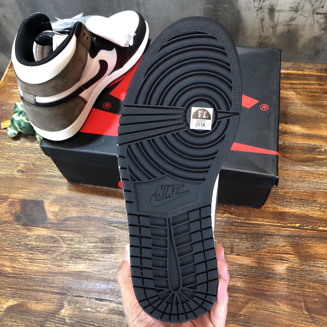 Nike Air Jordan 1 Retro Og “Dark Mocha” Sneaker