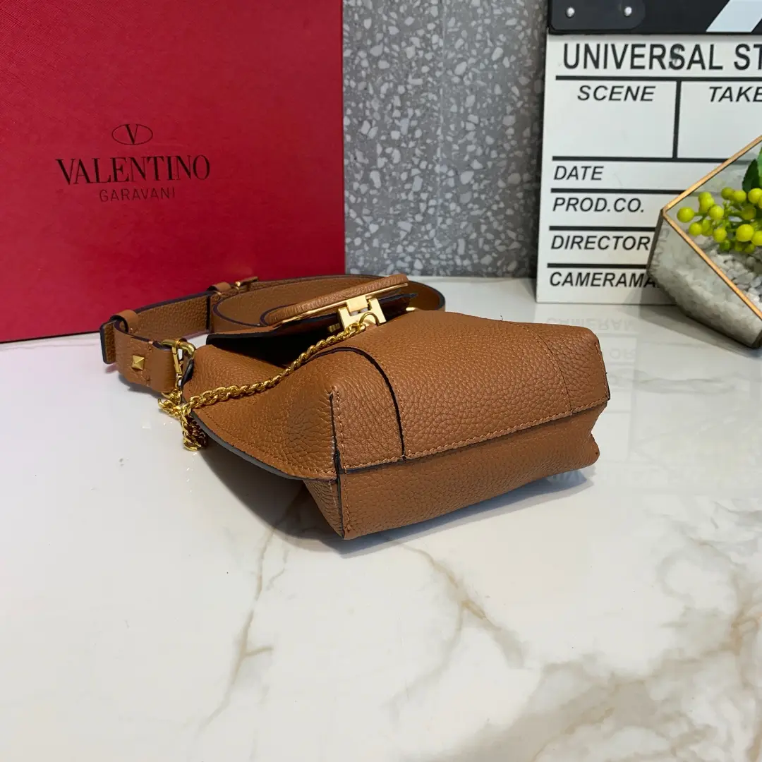 Valen Garavani VSLING Handbags