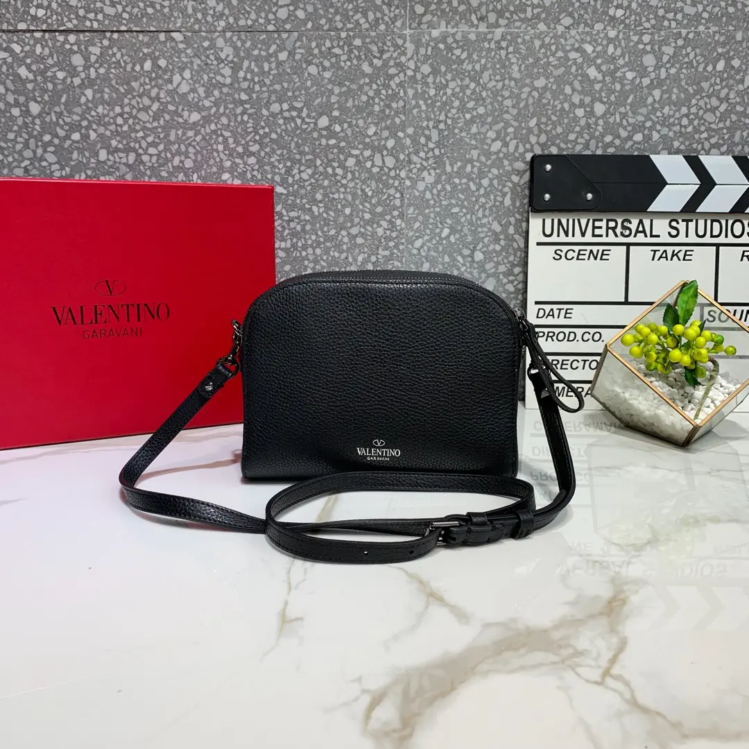 Valen Garavani VSLING Handbags