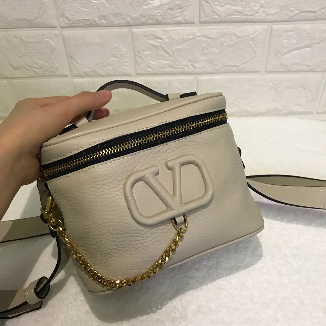 Valen Garavani Vsling Handbags