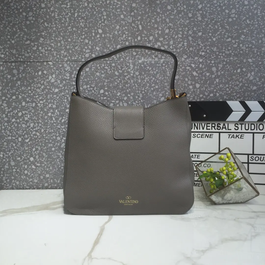 Valen Garavani VSling Handbags