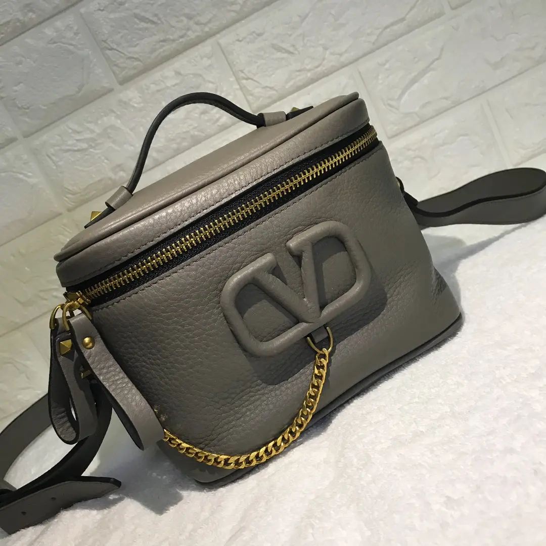 Valen Garavani Vsling Handbags