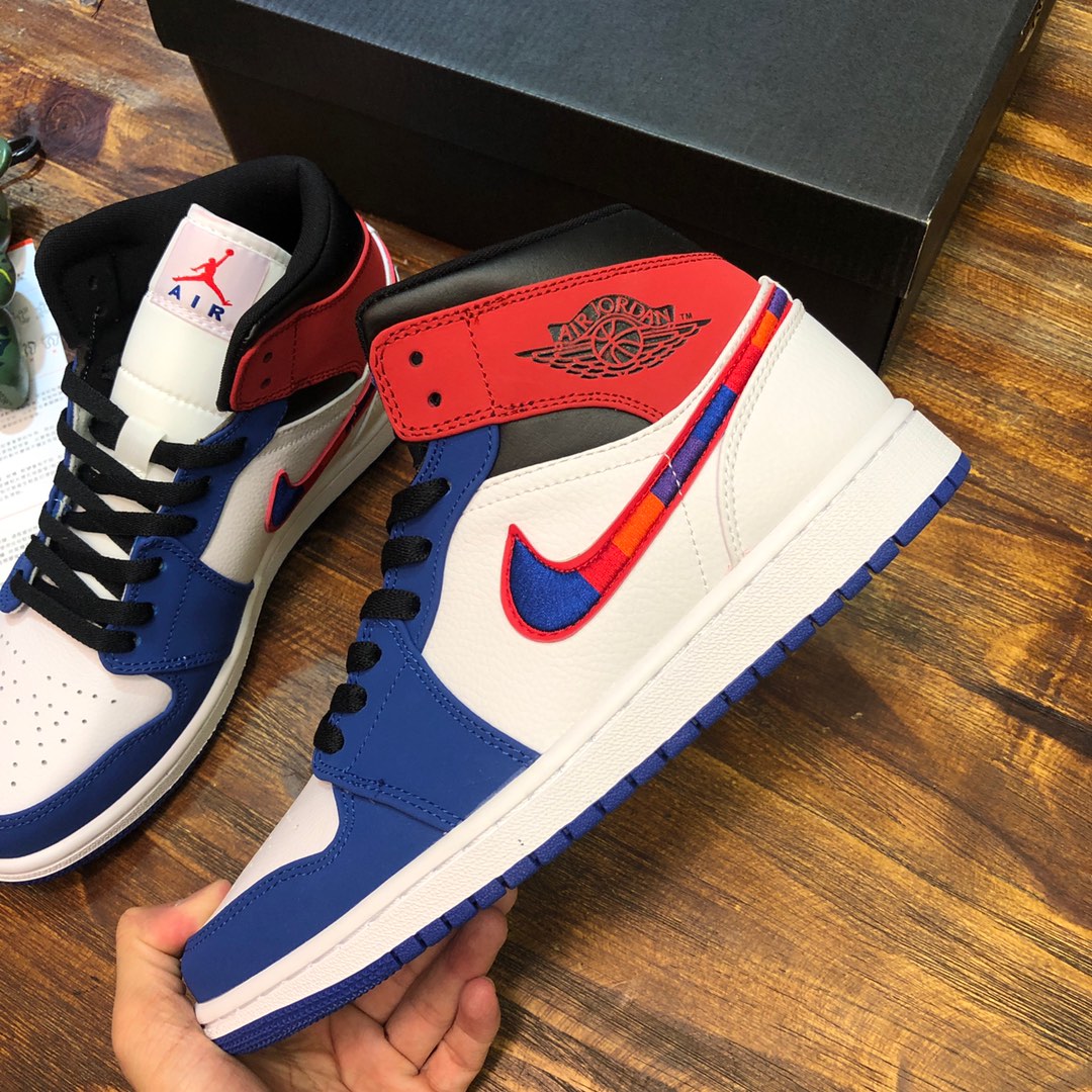 NIKE Air Jordan 1 Middle sneaker